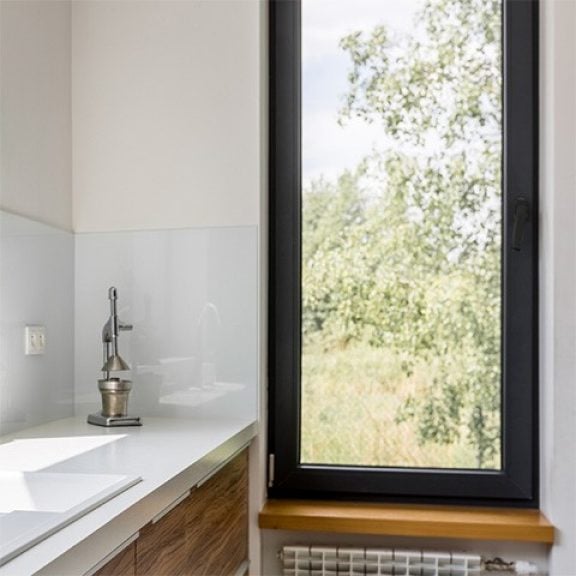 Ramen op maat badkamer