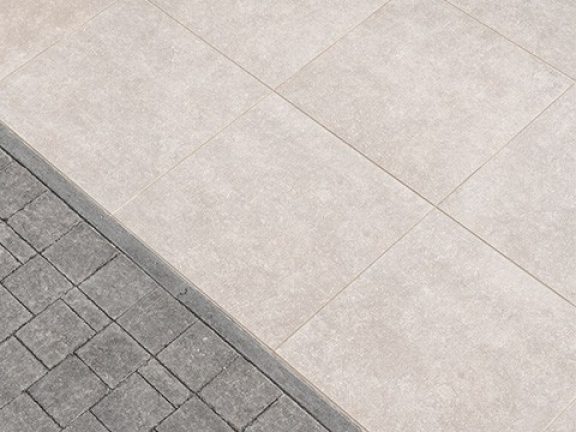 Betonnen terrastegels