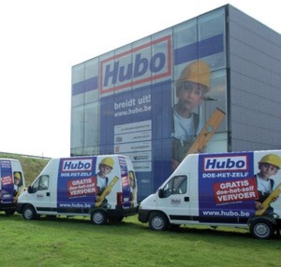 Hubo hoofdkantoor en wagens