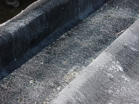 Coller sur trois surfaces