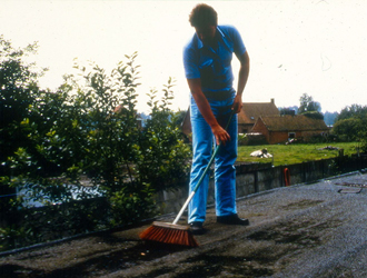Nettoyer un recouvrement de toiture