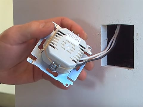 Démontez l'ancien variateur
