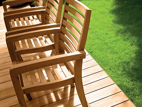 Terrasse et meubles de jardin protection du bois