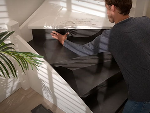 Montage d'une rénovation d'escalier