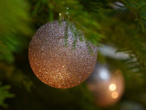 Roze kerstballen
