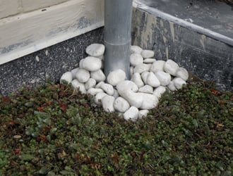 grindstrook rond schoorsteen