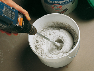 Tegellijm mengen