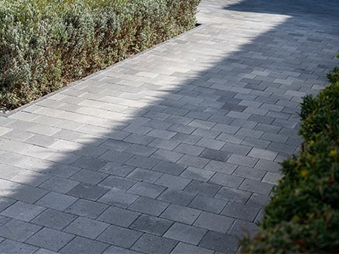 Terrastegels leggen