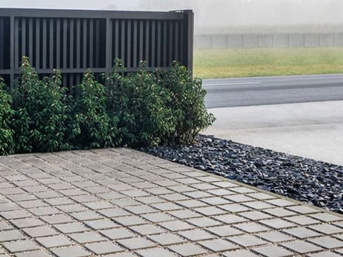 Waterdoorlaatbare bestrating